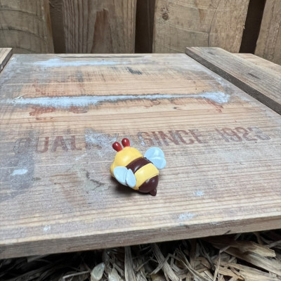 Bumble Bee BOTANICAL BESTIES PLANT COMPANIONS