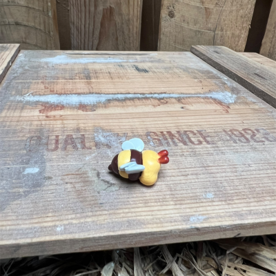 Bumble Bee BOTANICAL BESTIES PLANT COMPANIONS