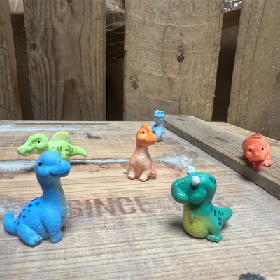 BOTANICAL BESTIES - PLANT COMPANIONS DINOSAUR