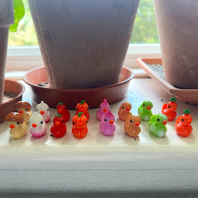 BOTANICAL BESTIES - PLANT COMPANIONS RUBBER DUCKS AS VEGETABLES
