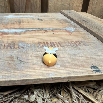 Bumble Bee BOTANICAL BESTIES PLANT COMPANIONS