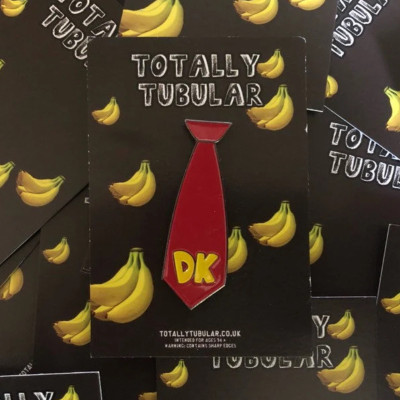 Donkey Kong Tie enamel pin badge